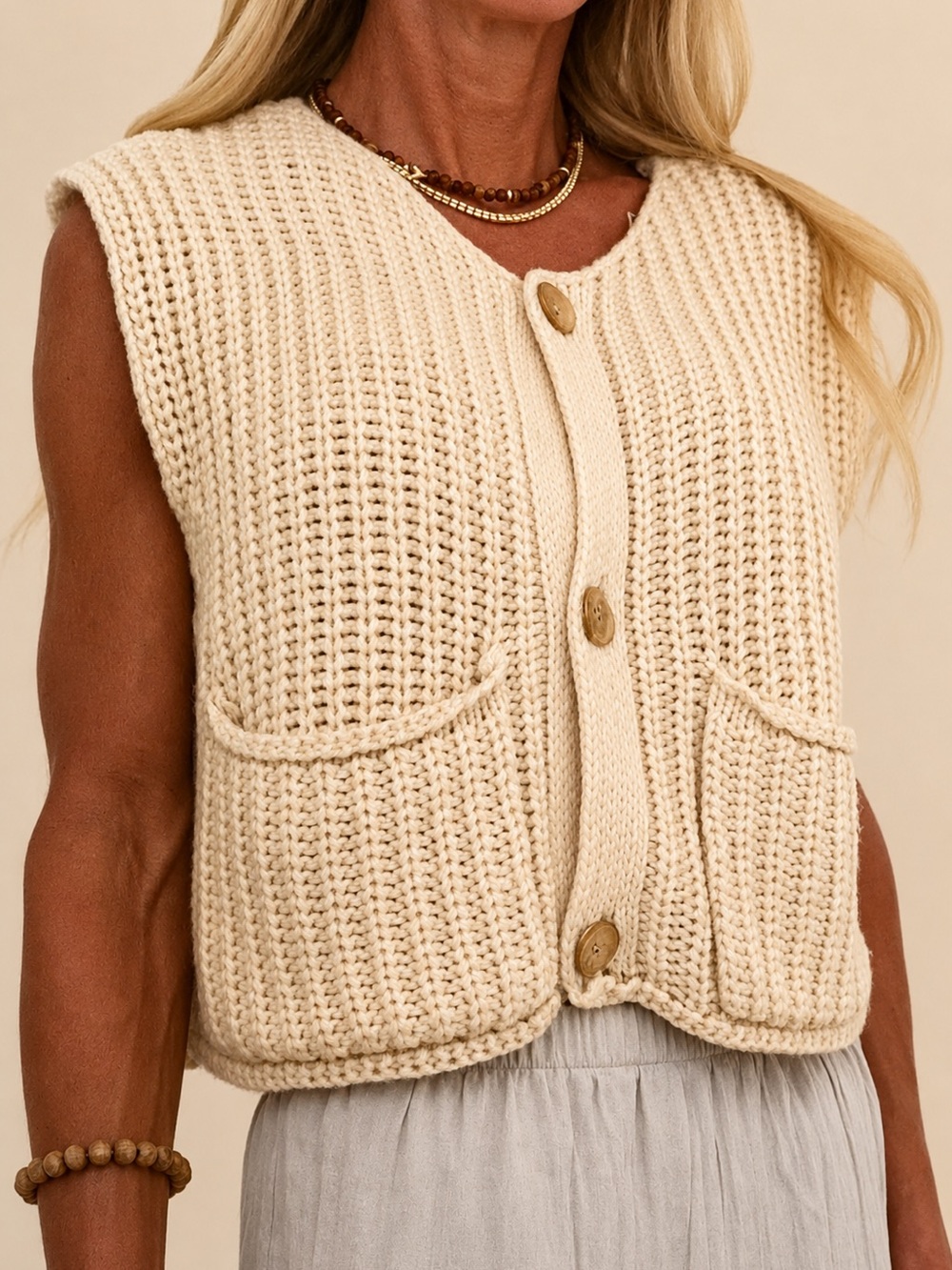 NWOT Ivory Chunky Knit Vest Cardigan Sweater – Size Small